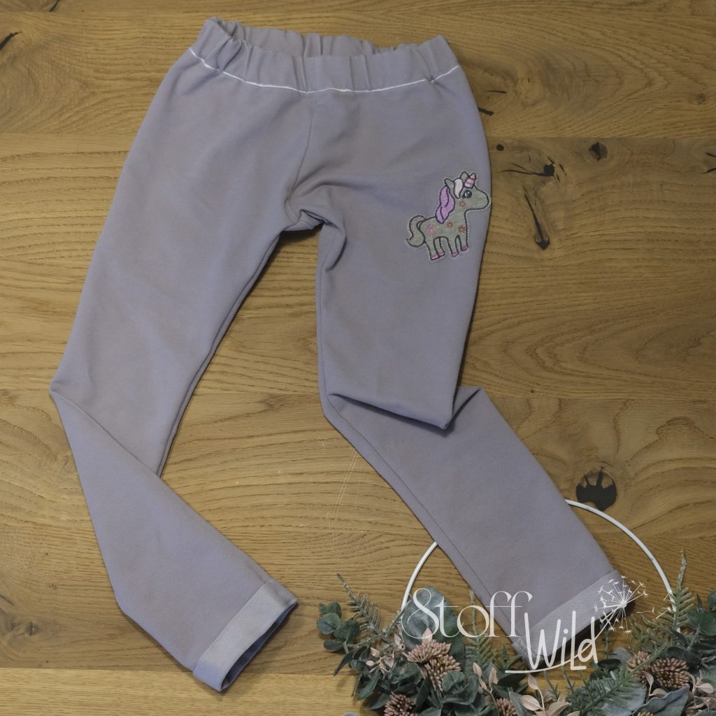 Jeans-Jersey Hose mit Einhorn-Applikation in Gr. 104