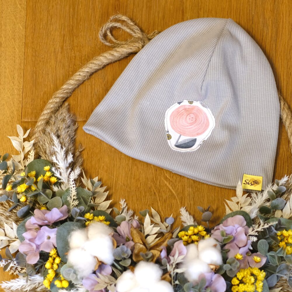 Wende-Beanie aus Ripp-Jersey "Blumen"