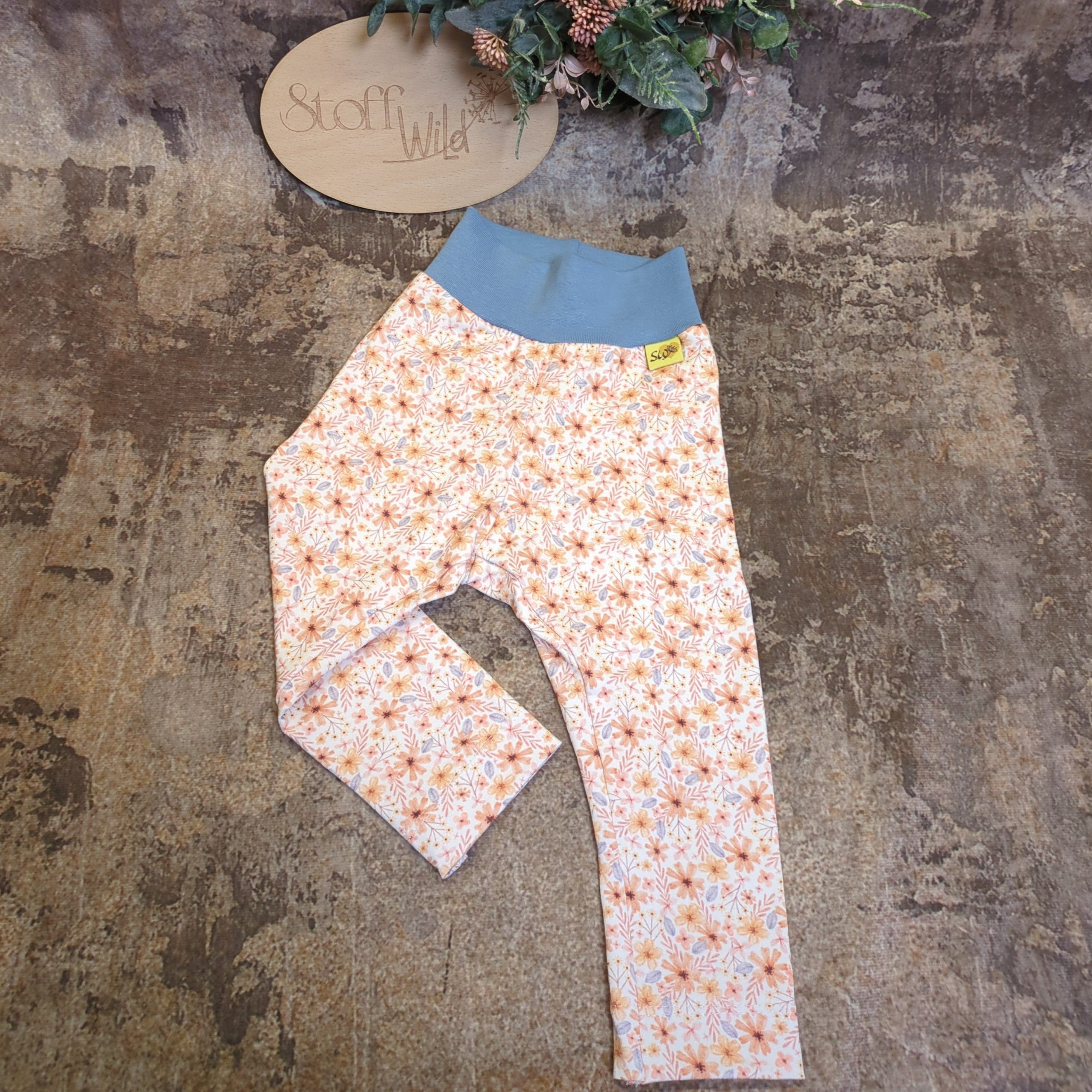 Baby-Leggings Gr. 68 mit blauem Bauchbündchen