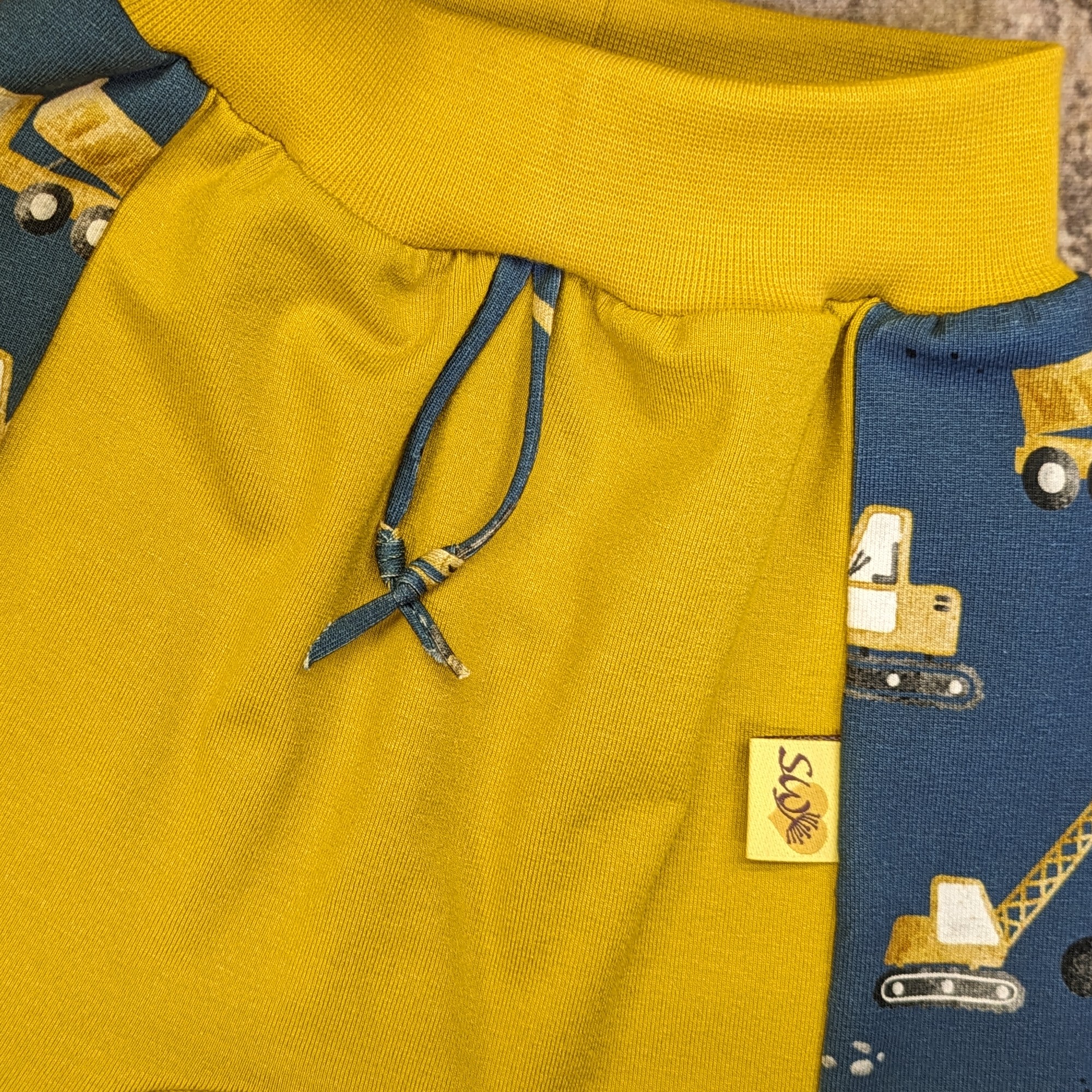 kurze Hose BAUMASCHINEN, Gr. 74/80