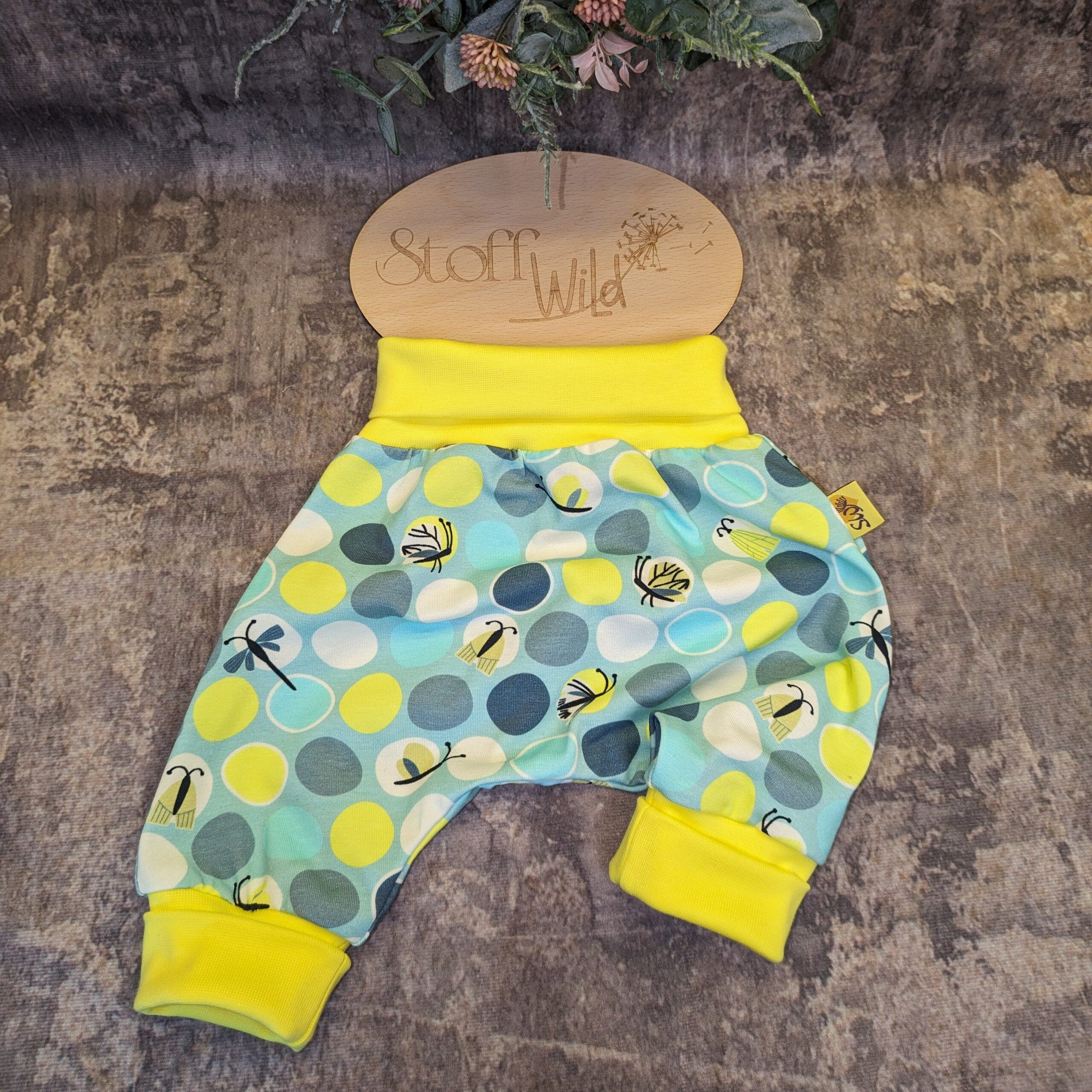 Babyset Käferchen mint, Gr. 56-62, bestehend aus T-Shirt, Bündchenhaube und Pumphose
