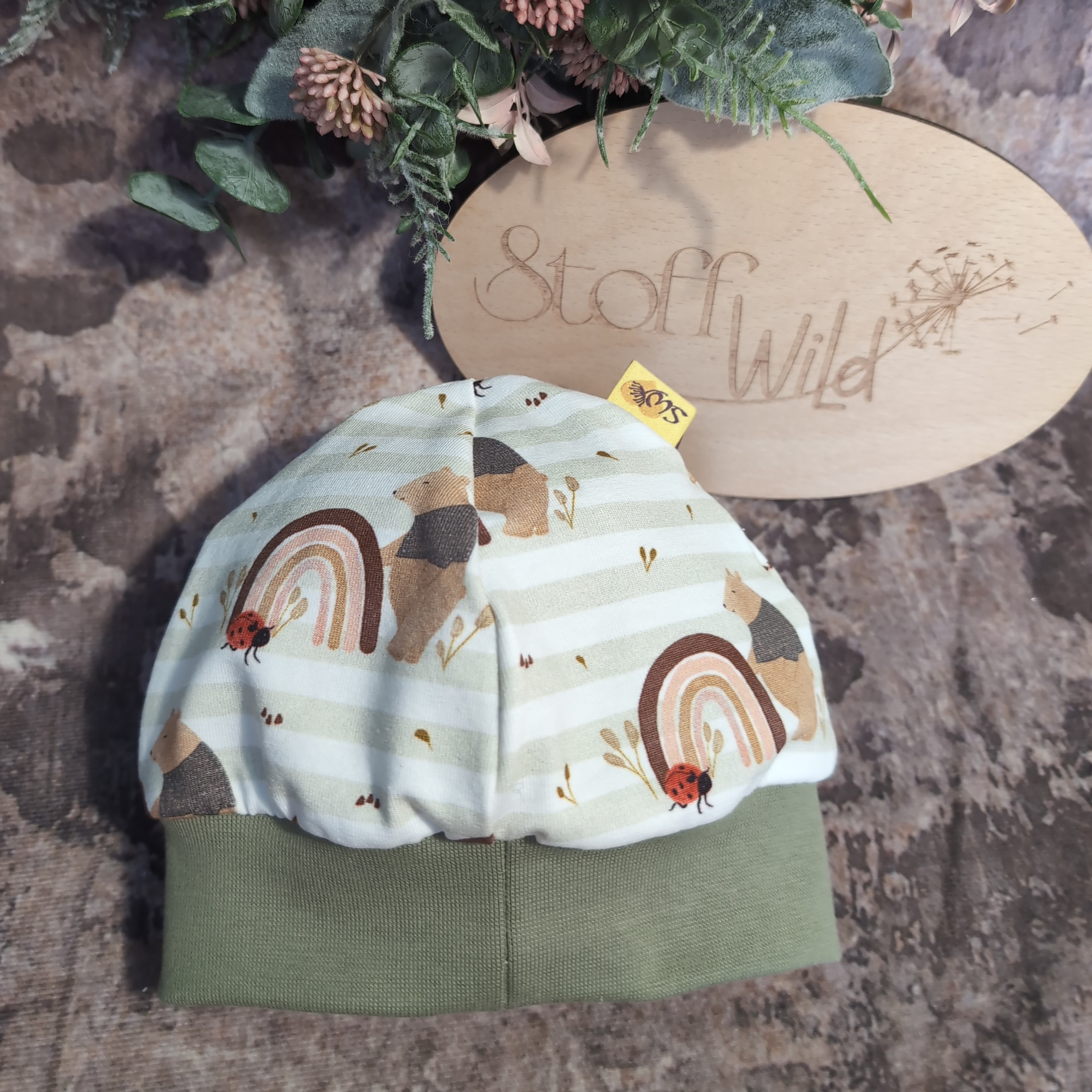 Bündchenhaube mit süssem Regenbogen und lustigem Bär mit dehnbarem Bündchen - mitwachsend