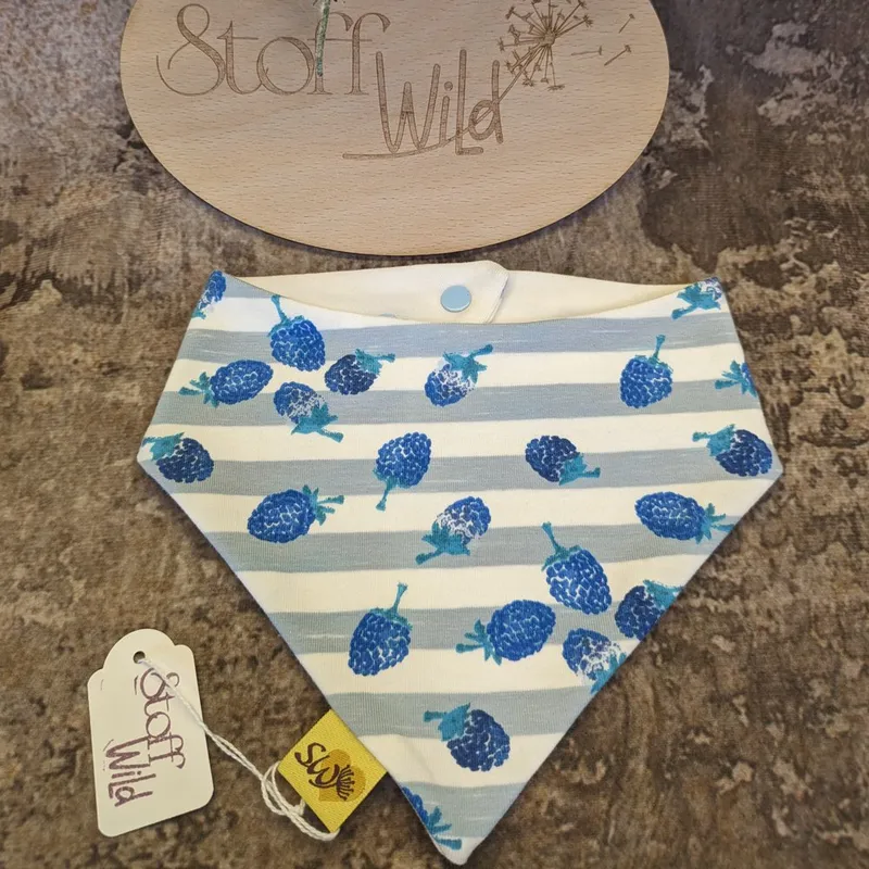 2641_1 Baby-Wende-Halstuch „Himbeerchen blau“ – Bild 1