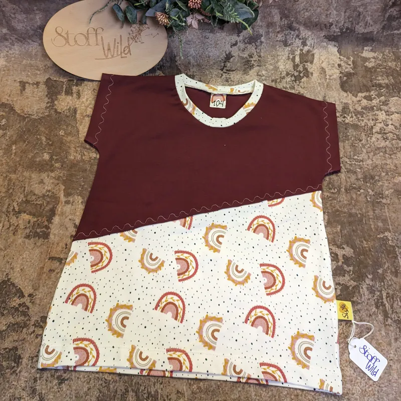 2742_1 SommerShirt Regenbogen bordeaux-rosa, Gr. 104 – Bild 1