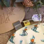 Skifahrer Beanie mit Ski Motiv aus Trevira Bioactive Polyester, Größen 46 bis 60 cm, handgefertigt in Österreich