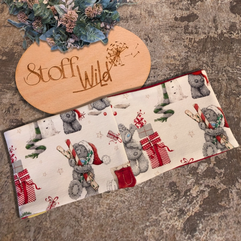 Weihnachtsbären-Stirnband für Kinder in Rot mit Jersey-Innenseite, Kopfumfang 52–56 cm, weihnachtliches Bärenmotiv.