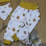 Individuelle Baby-Hose 'Baby-Diamond' (Gr. 50-92) aus weichem Bio-Jersey, Musselin oder French Terry, mit dehnbaren Bündchen an Bund und Beinen, stoffwindelfreundlich und nach deinen Wünschen gestaltbar – handgefertigt in Österreich