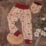 Individuelle Baby-Hose 'Baby-Diamond' (Gr. 50-92) aus weichem Bio-Jersey, Musselin oder French Terry, mit dehnbaren Bündchen an Bund und Beinen, stoffwindelfreundlich und nach deinen Wünschen gestaltbar – handgefertigt in Österreich