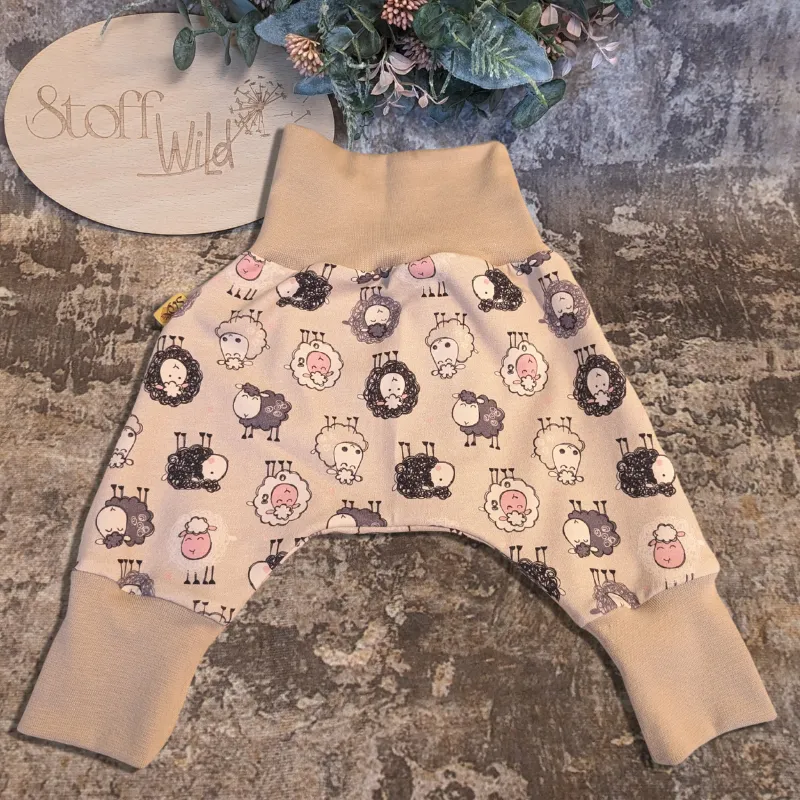 bequeme Jersey-Pumphose mit Schafen für Babys