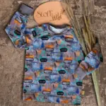 Individuelles Raglan-Shirt ‚Estrella‘ (Gr. 86–140) aus weichem Bio-Jersey oder French Terry, mit elastischen Bündchen an Hals und Ärmeln, personalisierbar mit Mustern oder Applikationen – handgefertigt in Österreich für maximalen Tragekomfort und einzigartigen Stil