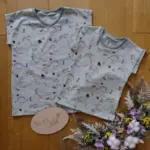 Individuelles Sommershirt (Gr. 68–158) aus Bio-Stoffen, mit elastischem Halsbündchen und luftigen Ärmeln - nach deinen Wünschen gestaltbar – handgefertigt in Österreich